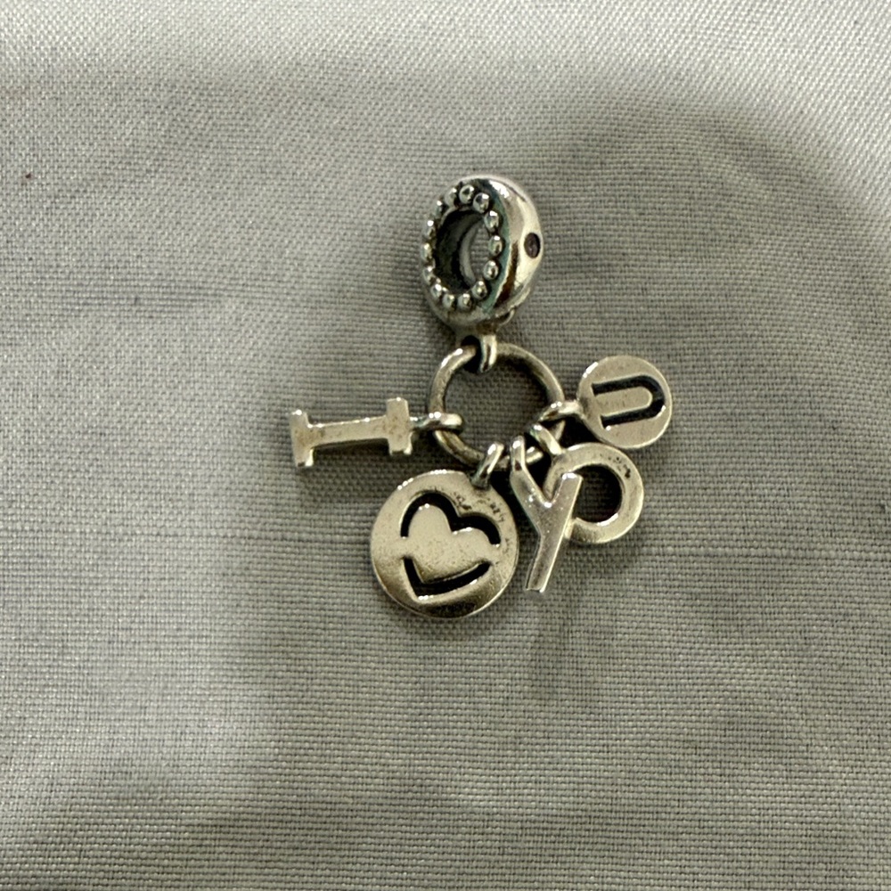 Pandora I ❤️ You Charm